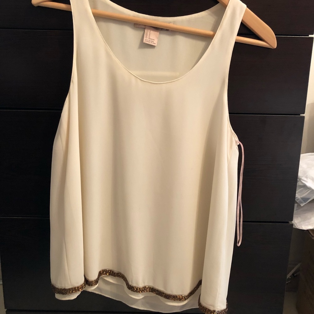 White top